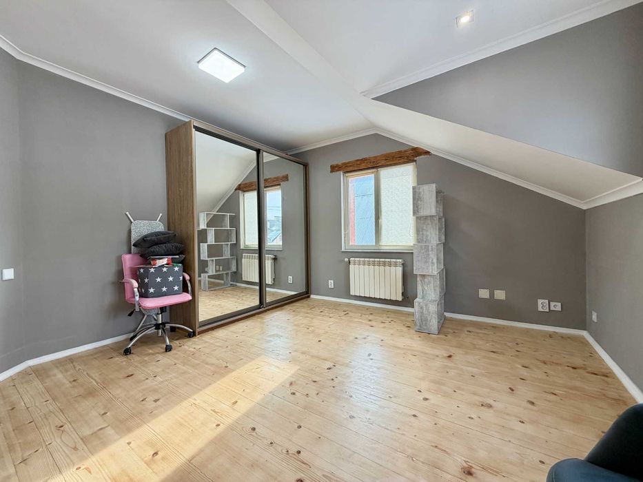 Просторий будинок для великої родини  с. Добряни, вул.Б.Хмельницького