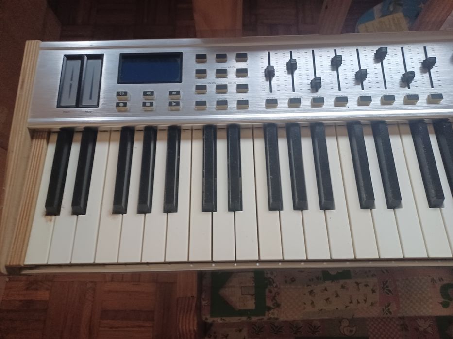 controlador de teclado MIDI USB Worlde P-49 Pro.