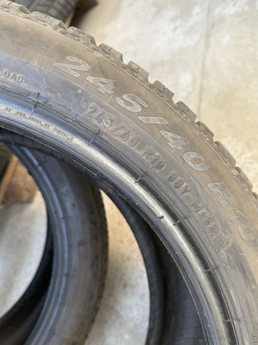 Pirelli 245/35/19 Всесезонные