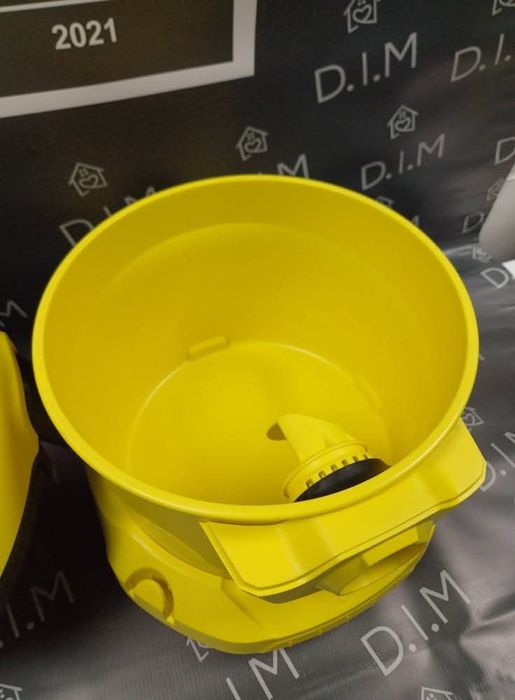 Пилосос KARCHER WD 2 plus V-12/4/18/C