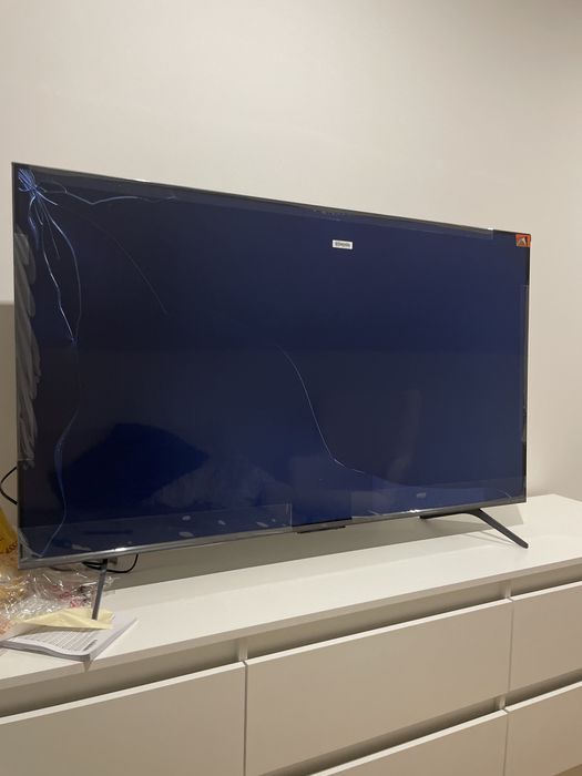 Uszkodzony na czesci TCL 55 QLED