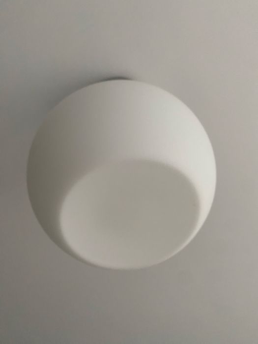 Candeeiro de Teto IKEA - Globo em Vidro e Metal