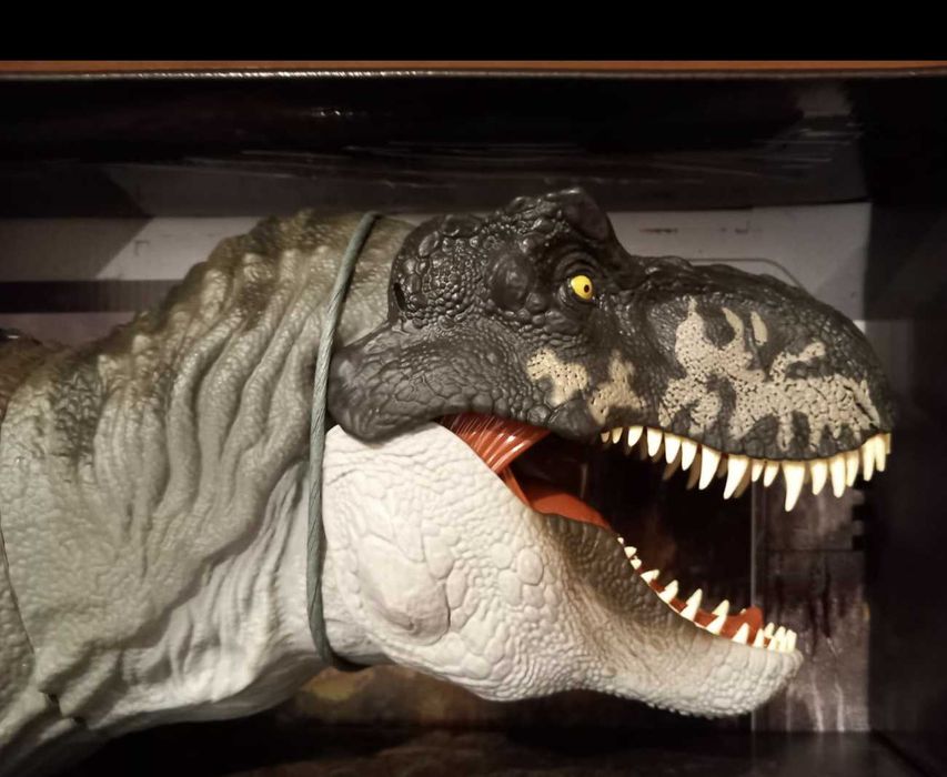 Jurassic World T-rex Tyrannosaurus Rex supercolossal 99 cm dinossauro