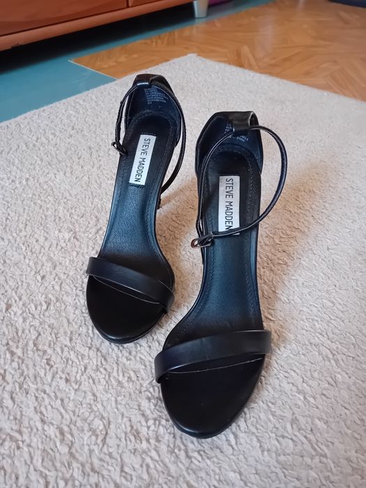 Czarne szpilki Steve Madden