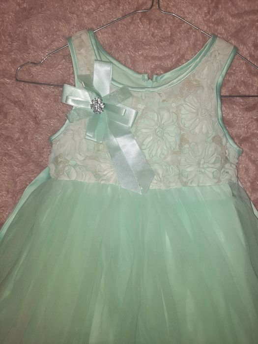 Нарядна сукня на 7 років