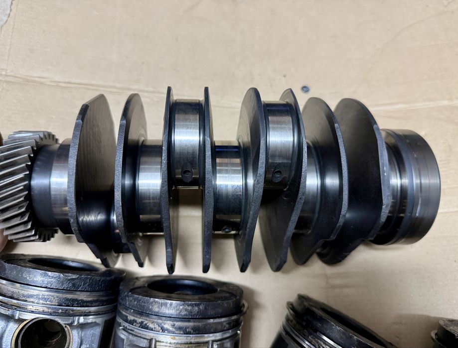 Wał korbowy Subaru 2.0 diesel EE20Z Korbowód tłok