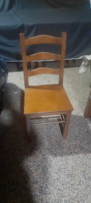 vendo mesas e cadeiras de restaurante