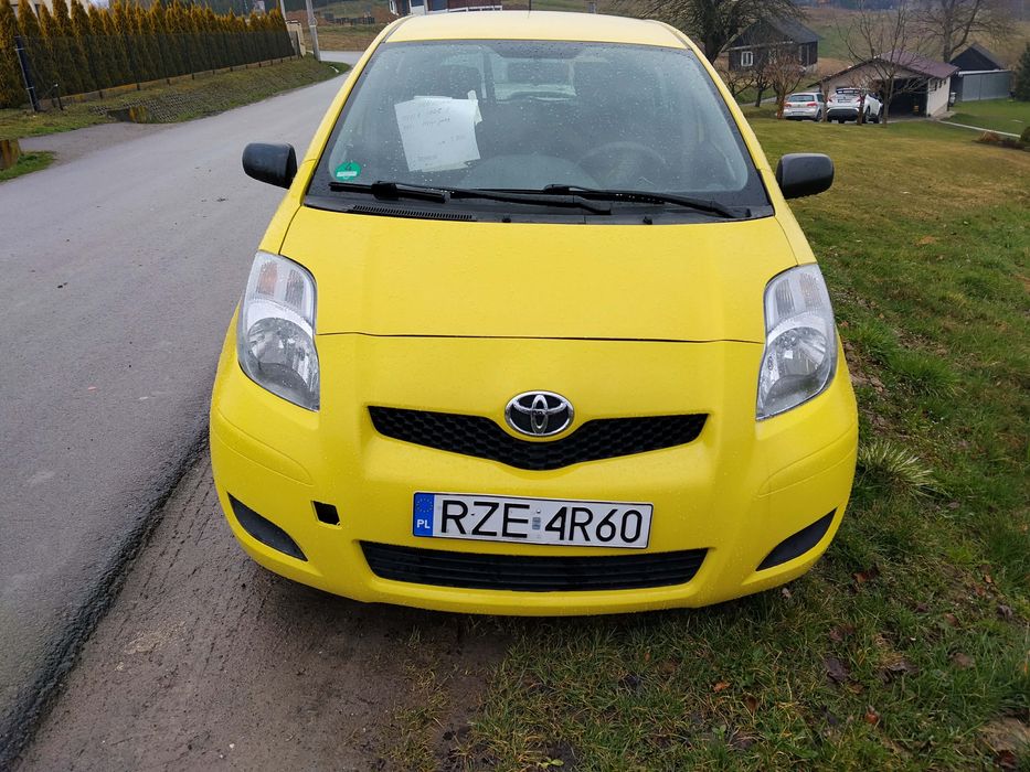 Sprzedam Toyota Yaris || 2009