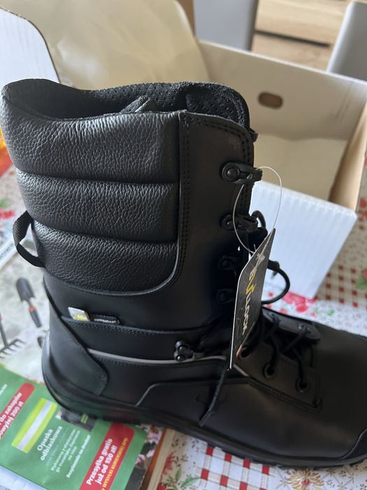 Sprzedam nowe buty robocze