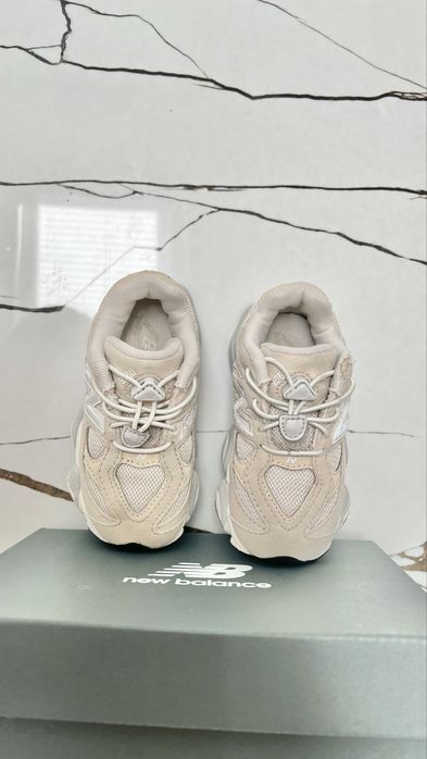New balance 9060 розмір 25.5
