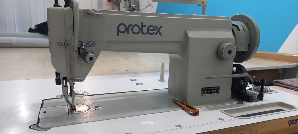 Швейна машинка промислова