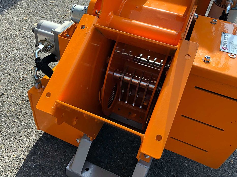 Estilhador p/Trator 18-50cv DK-1300 - Ø10cm - IVA e CARDÃ INCLUSO