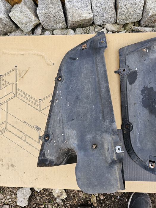 Bmw m3 e92 e93 m3 osłona  osłony dolne nadkoli prawa lewa strona