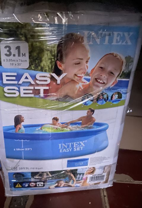 Надувний басейн intex 305 x 76 см(у використанні був майже місяць)