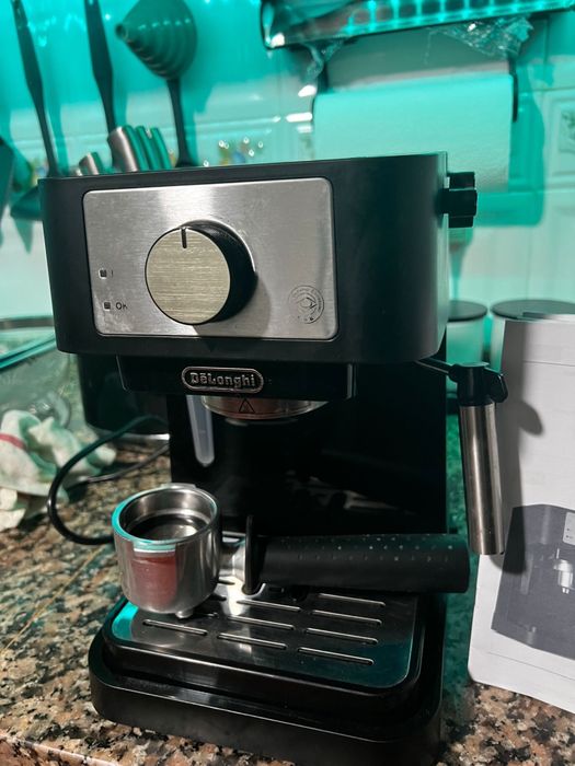 Máquina de Café Manual DELONGHI EC260.BK
