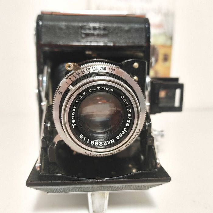 Aparat mieszkowy Zeiss Ikon IKONTA 521 Tessar 75mm 1:3,5 format 4,5x6 1/500