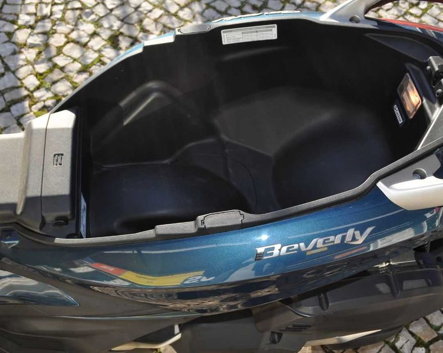 Piaggio Beverly 400 de serviço