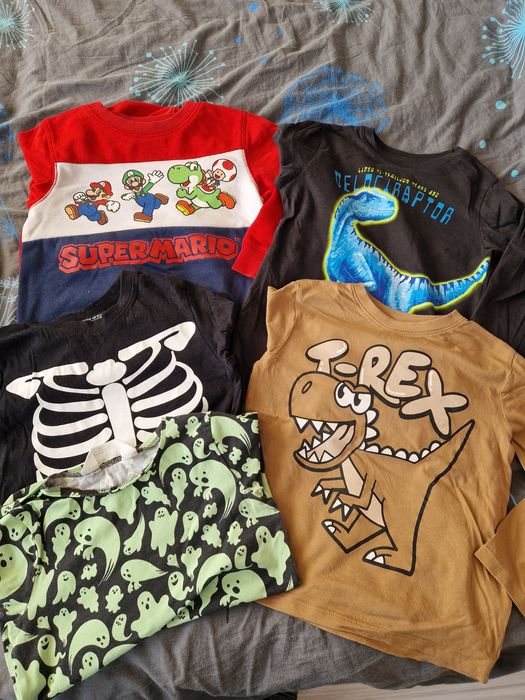 5 bluzek h&m 110/116 mario, dinozaur, duchy