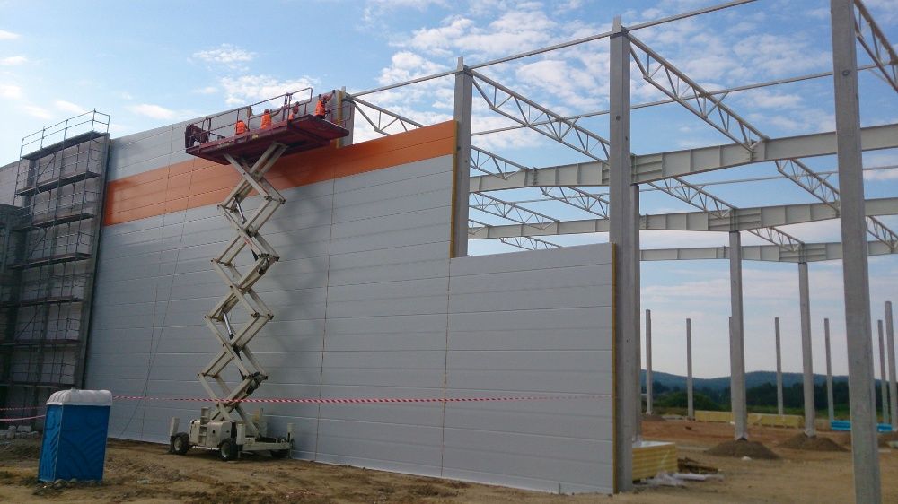 MONTAŻ PŁYT Warstwowych Hala Chłodnia Mroźnia Dach Płyta Obornicka Radom •  OLX.pl