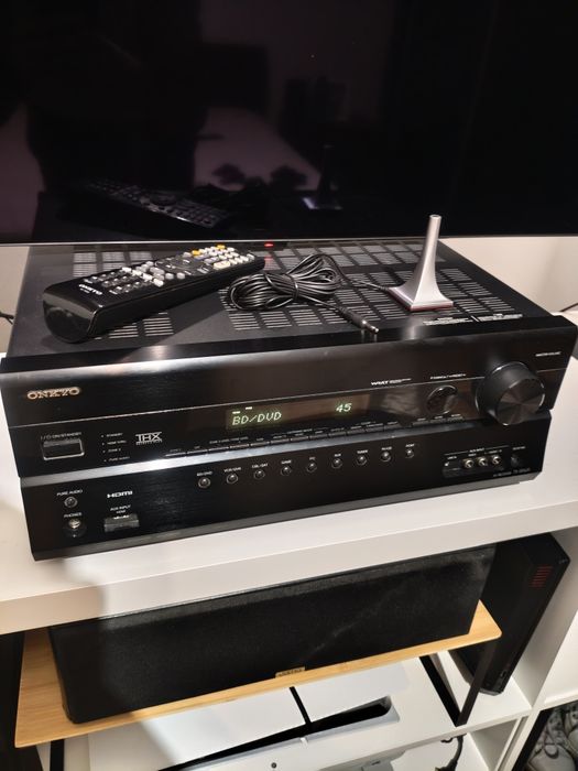 Amplificador Receiver Onkyo TX-SR608