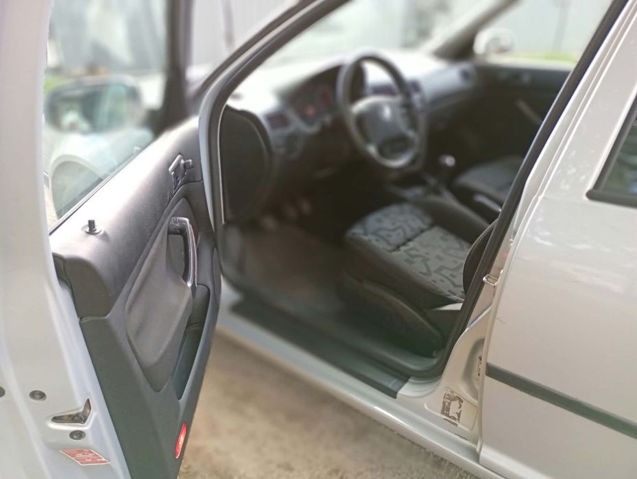 VW Bora 1,6 benzyna