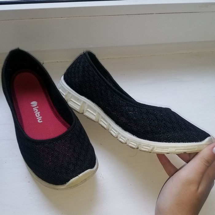 Чорні балетки в сіточку легкі