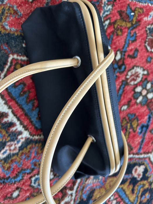 Pequena mala, como nova