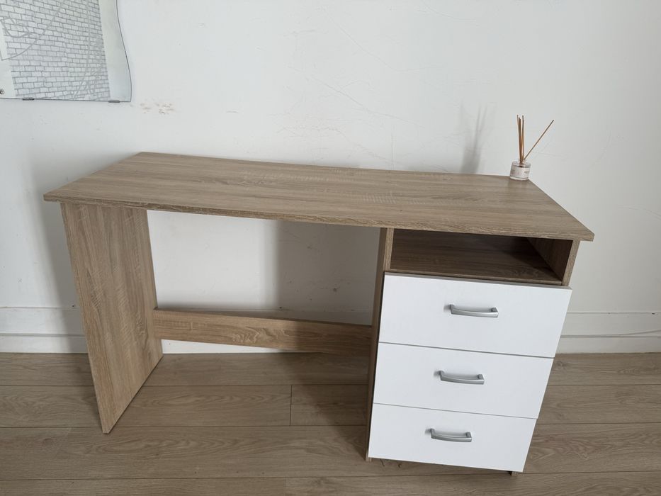 Vendo escrivaninha pouco usado