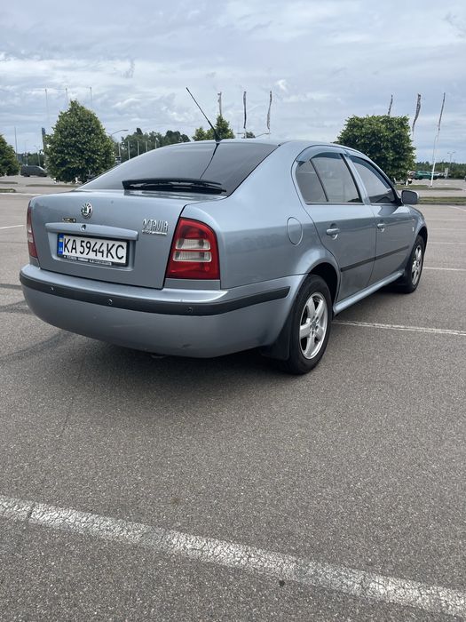Продам шкоду 1.8т