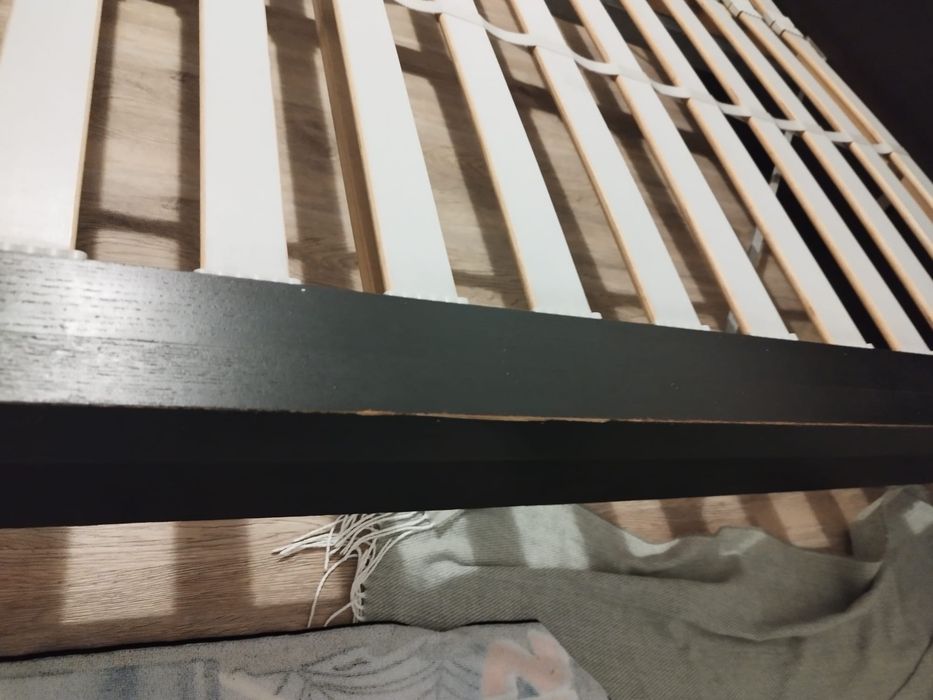 Vendo cama sem colcao
