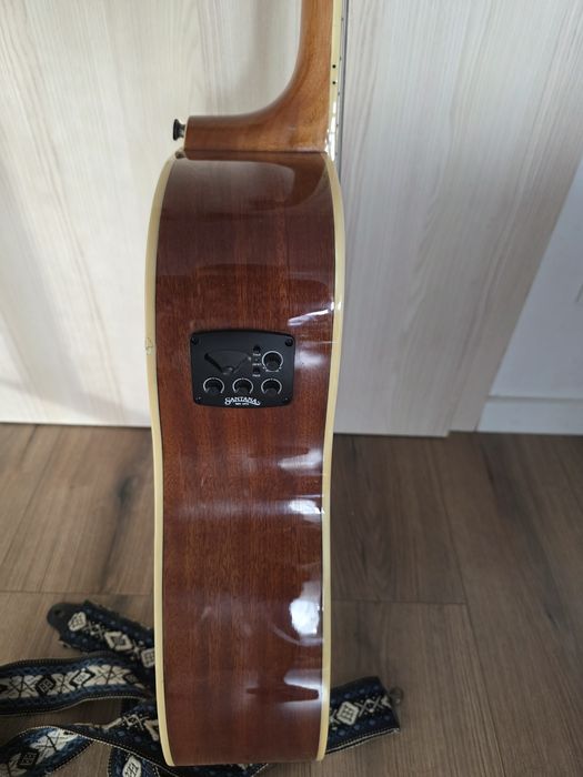 Gitara elektro-akustyczna USA