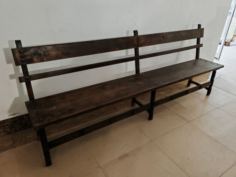 Banco rústico em madeira 2.5m
