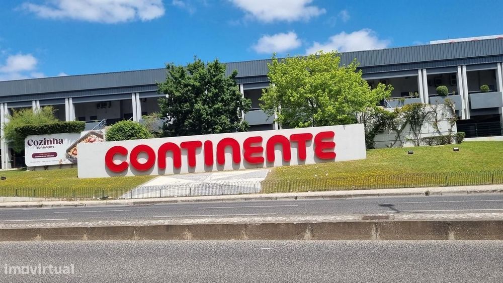 Apartamento T2 com piscina, Lisboa