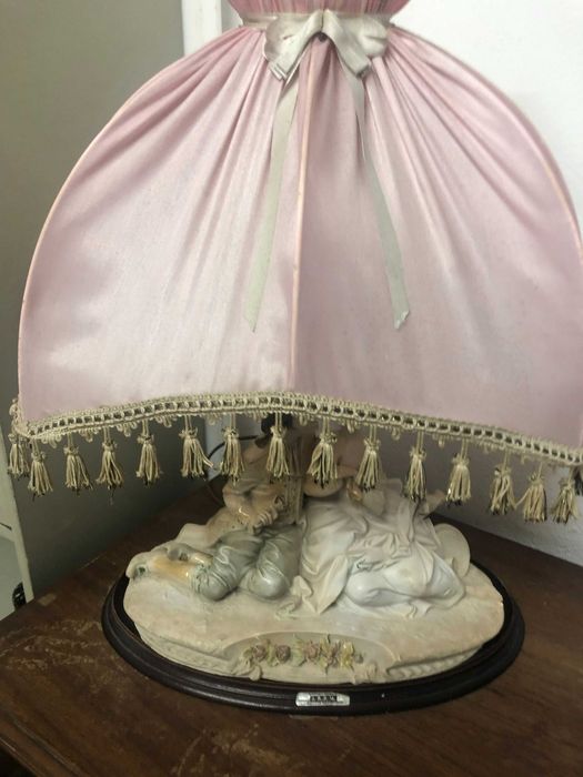 Candeeiro antigo em marfinite