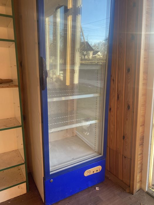 Холодильна вітрина