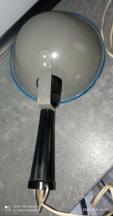Stara lampa rodem z PRL-u
