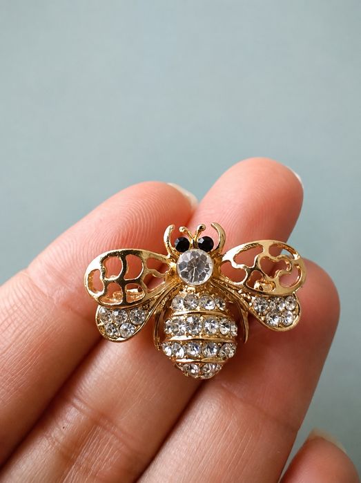 Broche abelha dourado