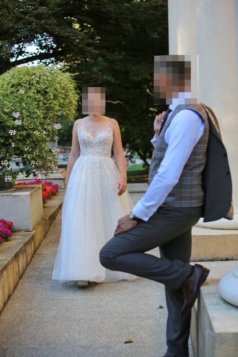 Suknia ślubna w rozmiarze M/L