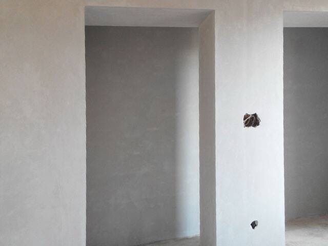 Штукатурка стін гіпсова та варняно цементна, машинна стяжка