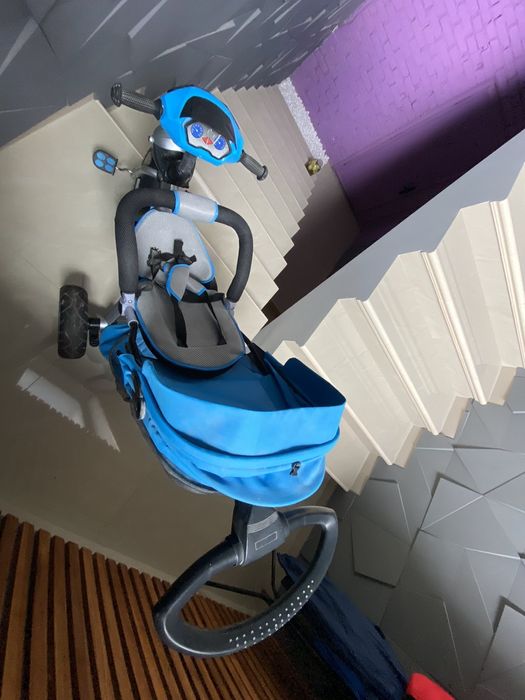 Велосипед коляска трехколесный.