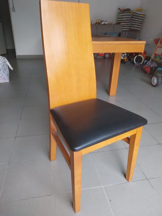 Mesa + 6 Cadeiras C/Novo