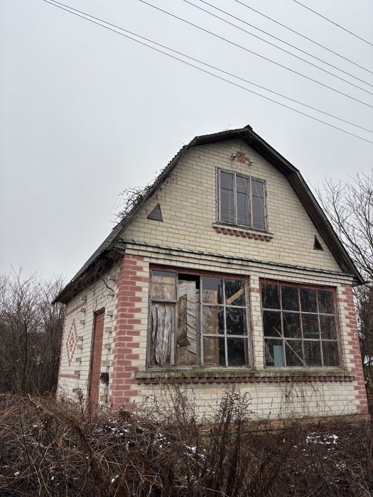 р Дві суміжні земельні ділянки 12 СОТИХ з дачним будинком