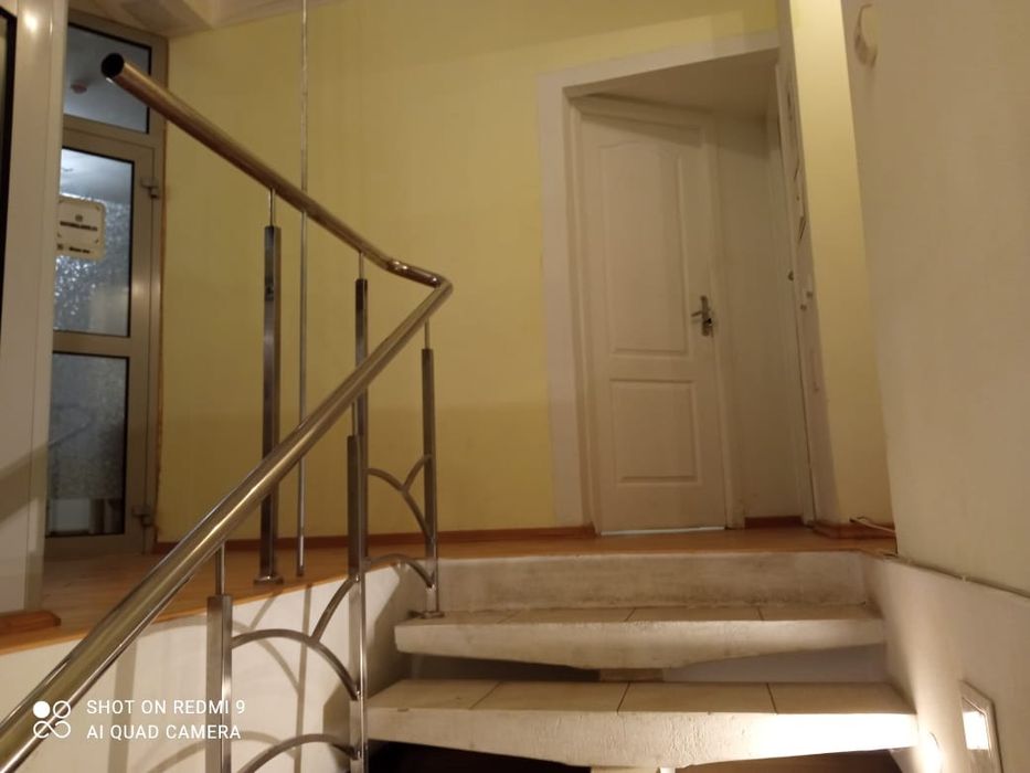 Продаж нежитлового приміщення вільного призначення в центрі міста