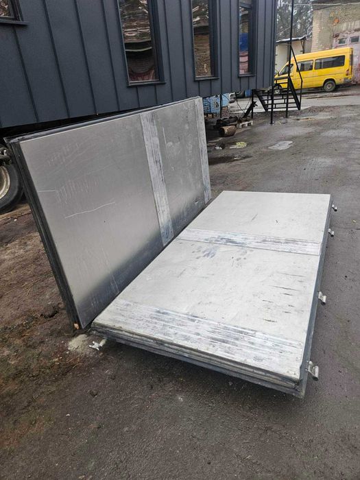 Ворота на полуприцеп/прицеп рефрижератора/Двері задні до напівпричепа