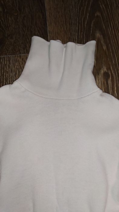 Белый гольф, белая водолазка