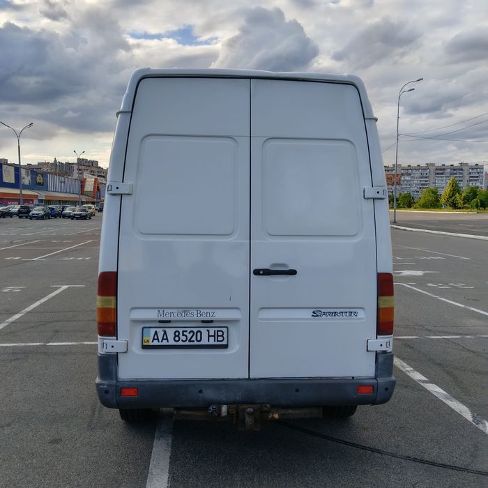 Мерседес спринтер 208CDI
