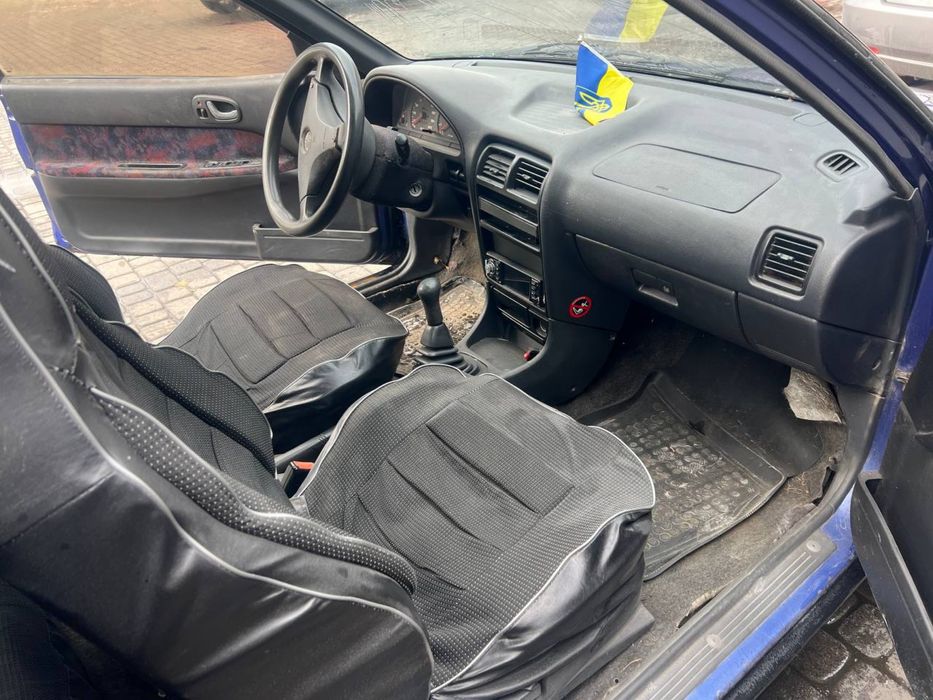 Сузукі свіфт, 1.0 обслужений