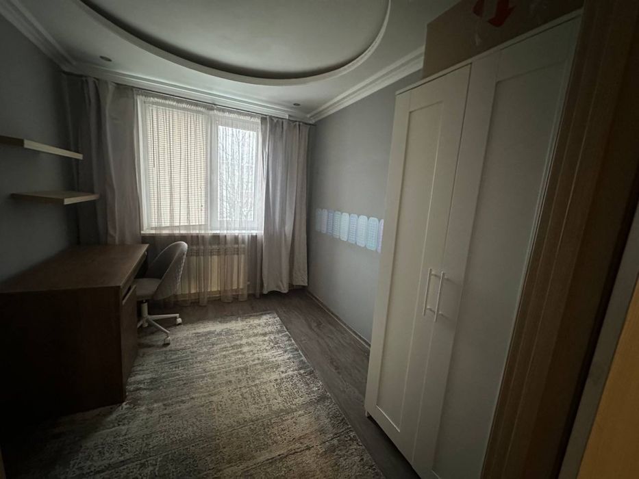 Гарна двох кімнатна квартира з автономним опаленням