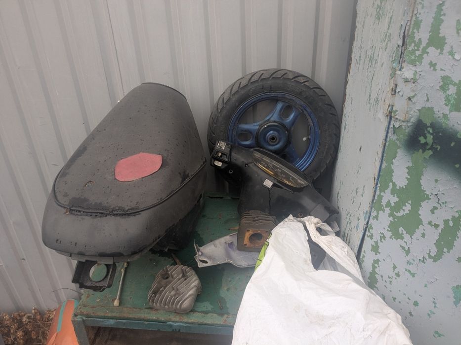 Продам 2 шт Хонда Дио 27