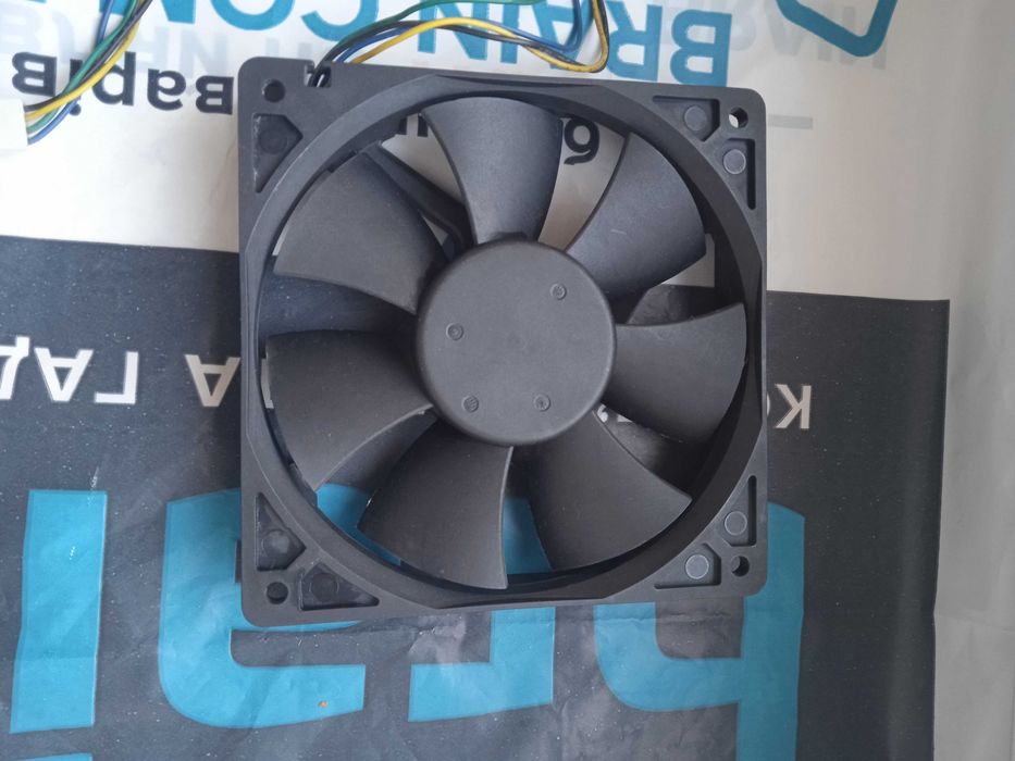 Вентилятор кулер Delta AFB1212SH 120x25 мм 12V 0.8A 3400об pwm no copy